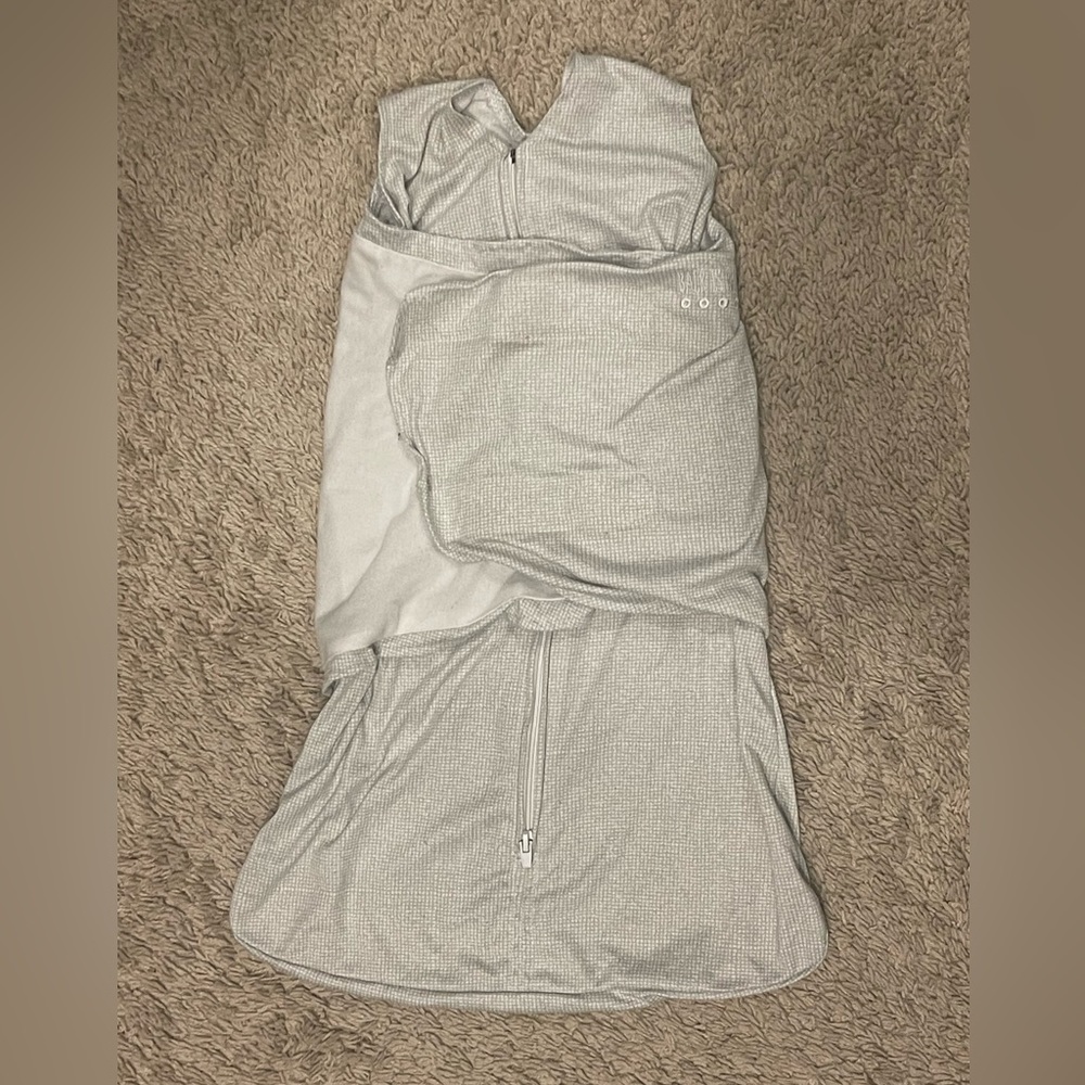 Halo sleep sack/swaddle, gray, size small